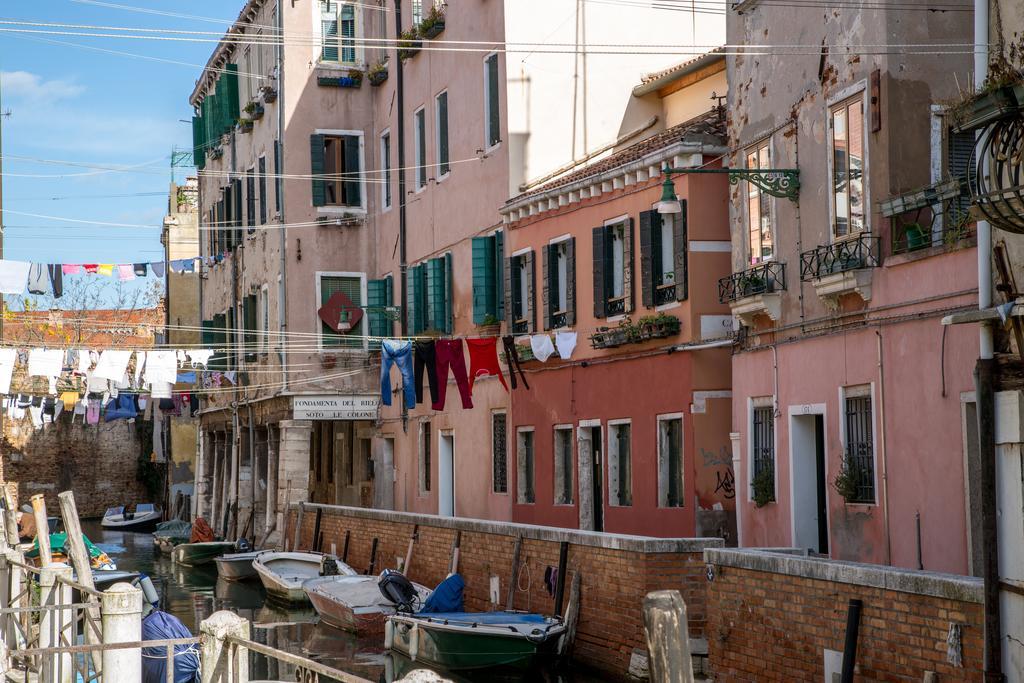 Biennale Family Apartment In Veneza Exterior foto