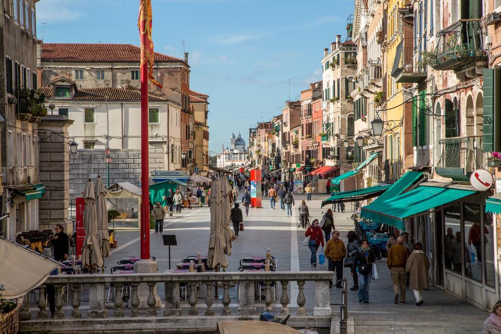 Biennale Family Apartment In Veneza Exterior foto