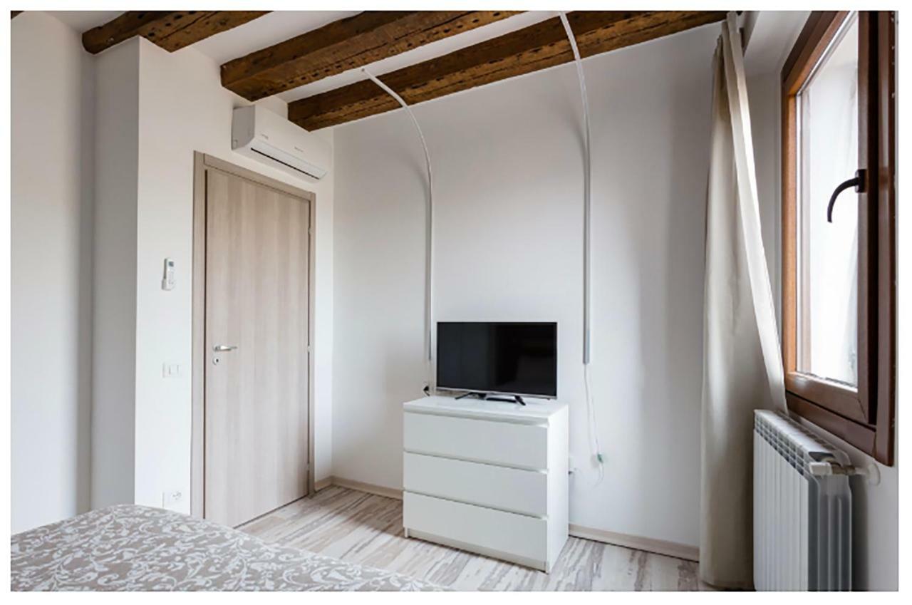 Biennale Family Apartment In Veneza Exterior foto