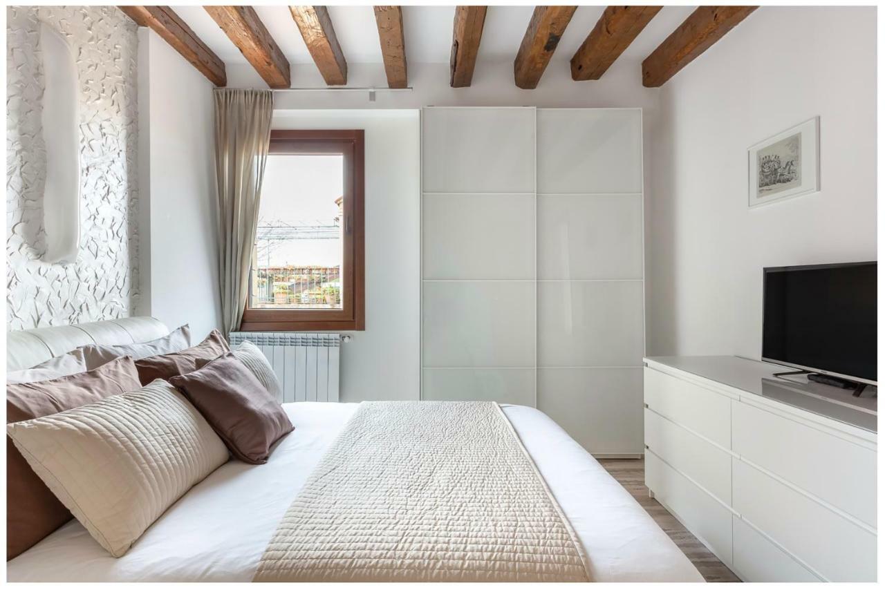 Biennale Family Apartment In Veneza Exterior foto